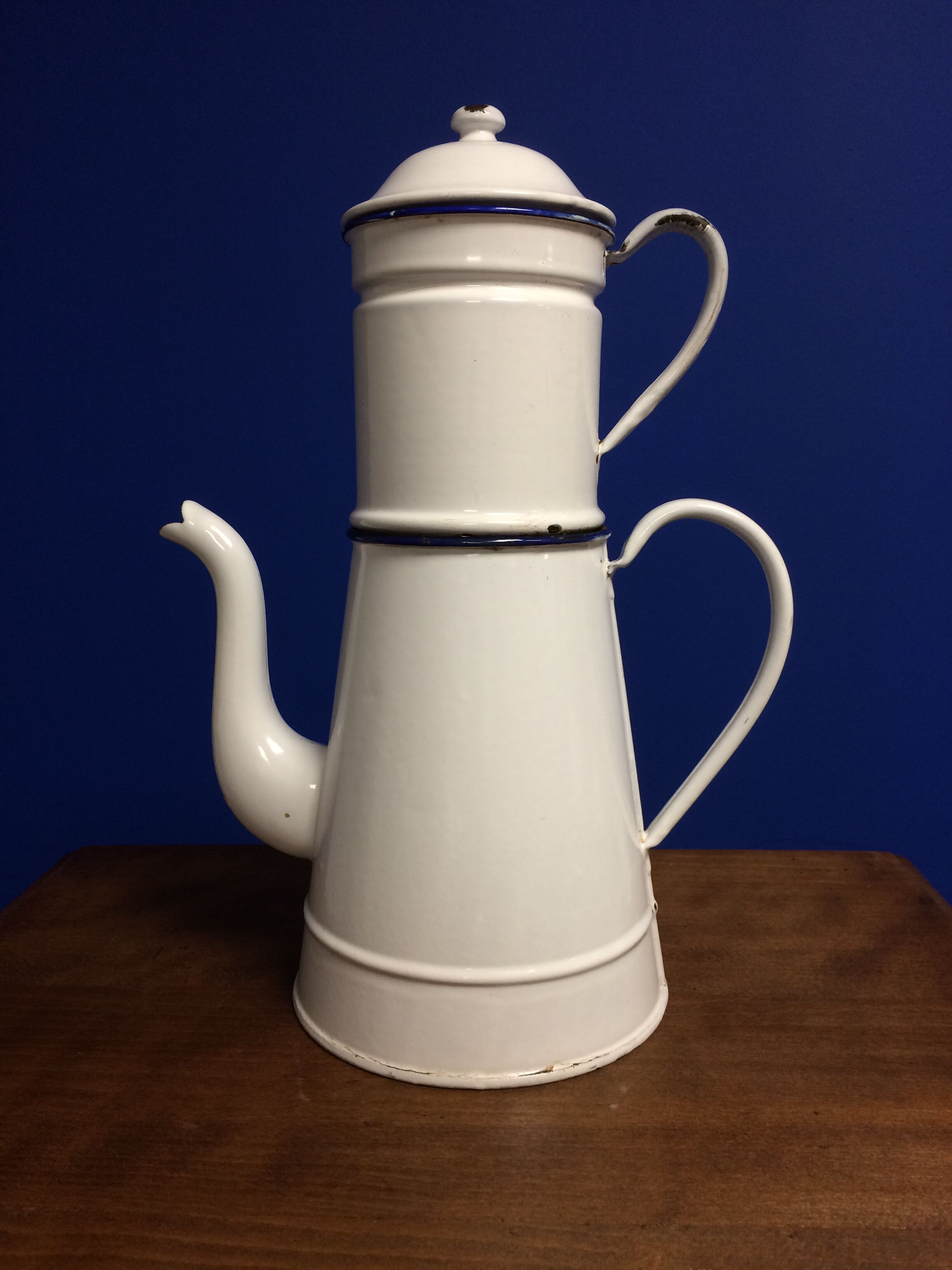 Enamelled kitchen coffee maker, ladle holder, spice jars set