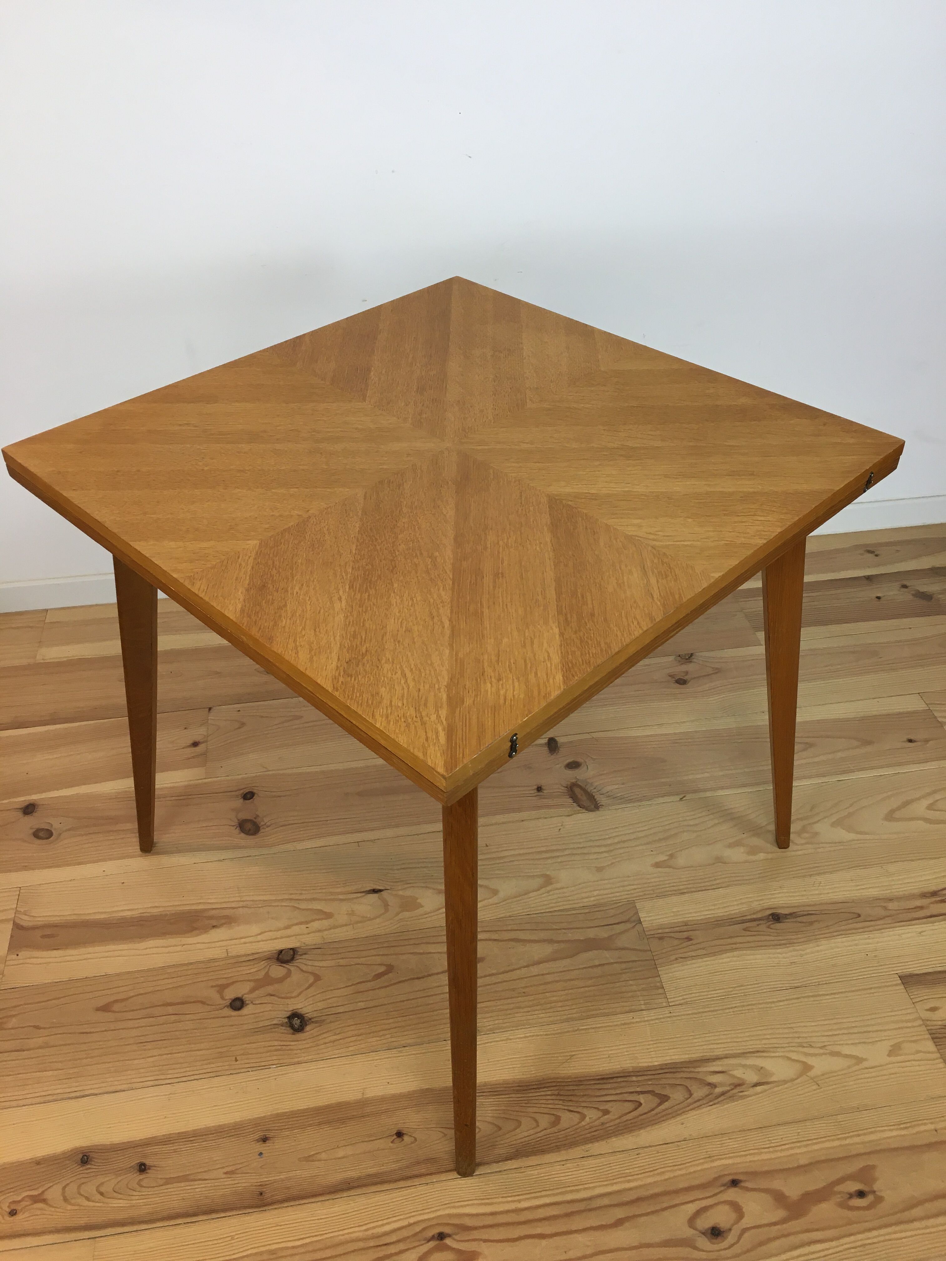 Table portfolio foot compass 50s