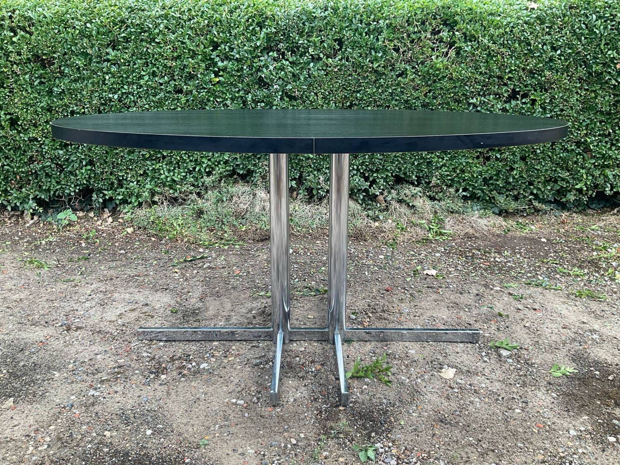 Table à manger ovale Tavo Belgium années 70