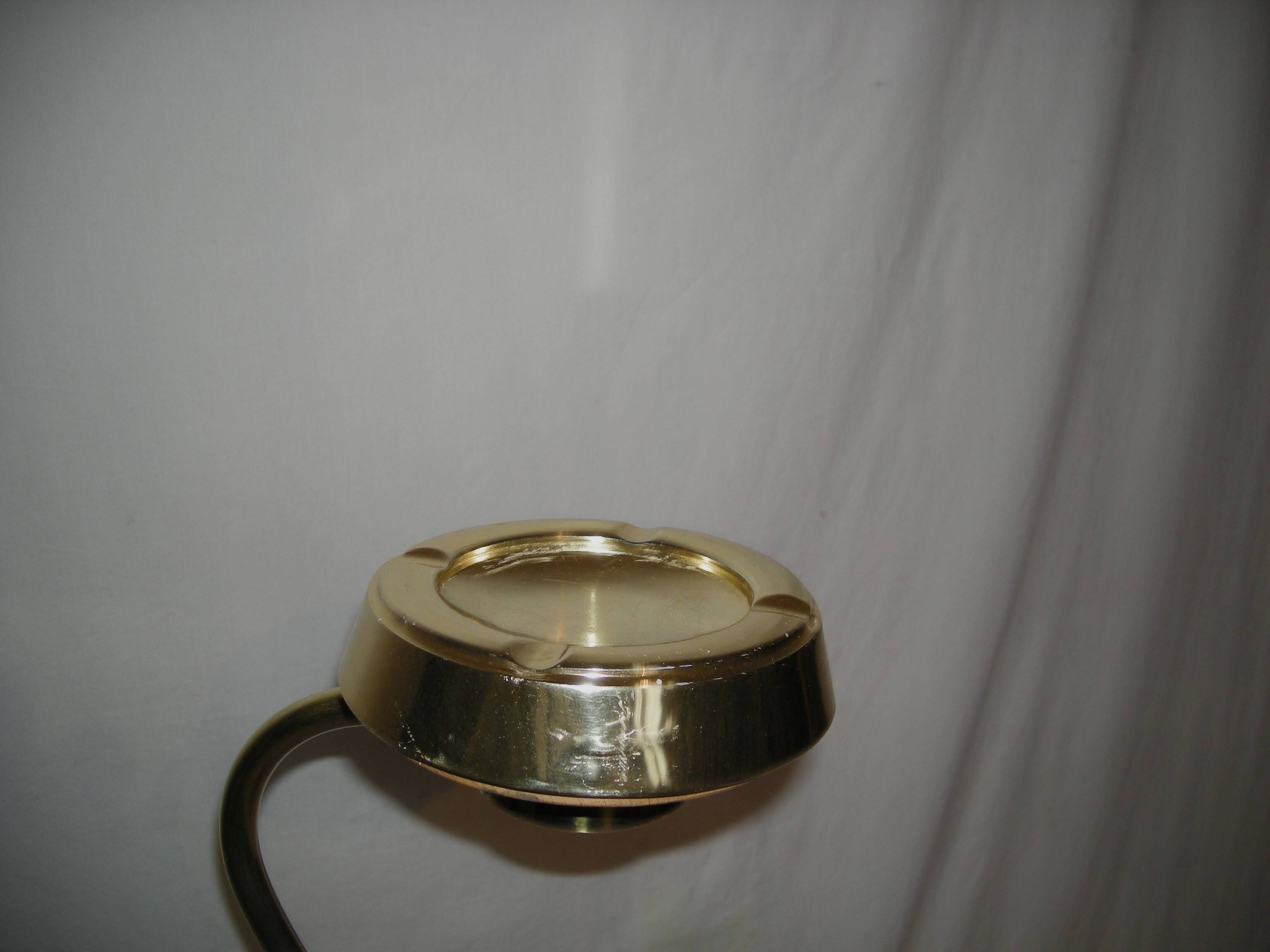 Cendrier sur pied  tripode de style italien des années 50