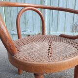 Petite chaise cannée