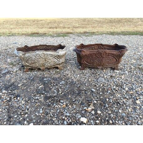 Pair of cast iron planters from 1900 in Charleville - Mézières