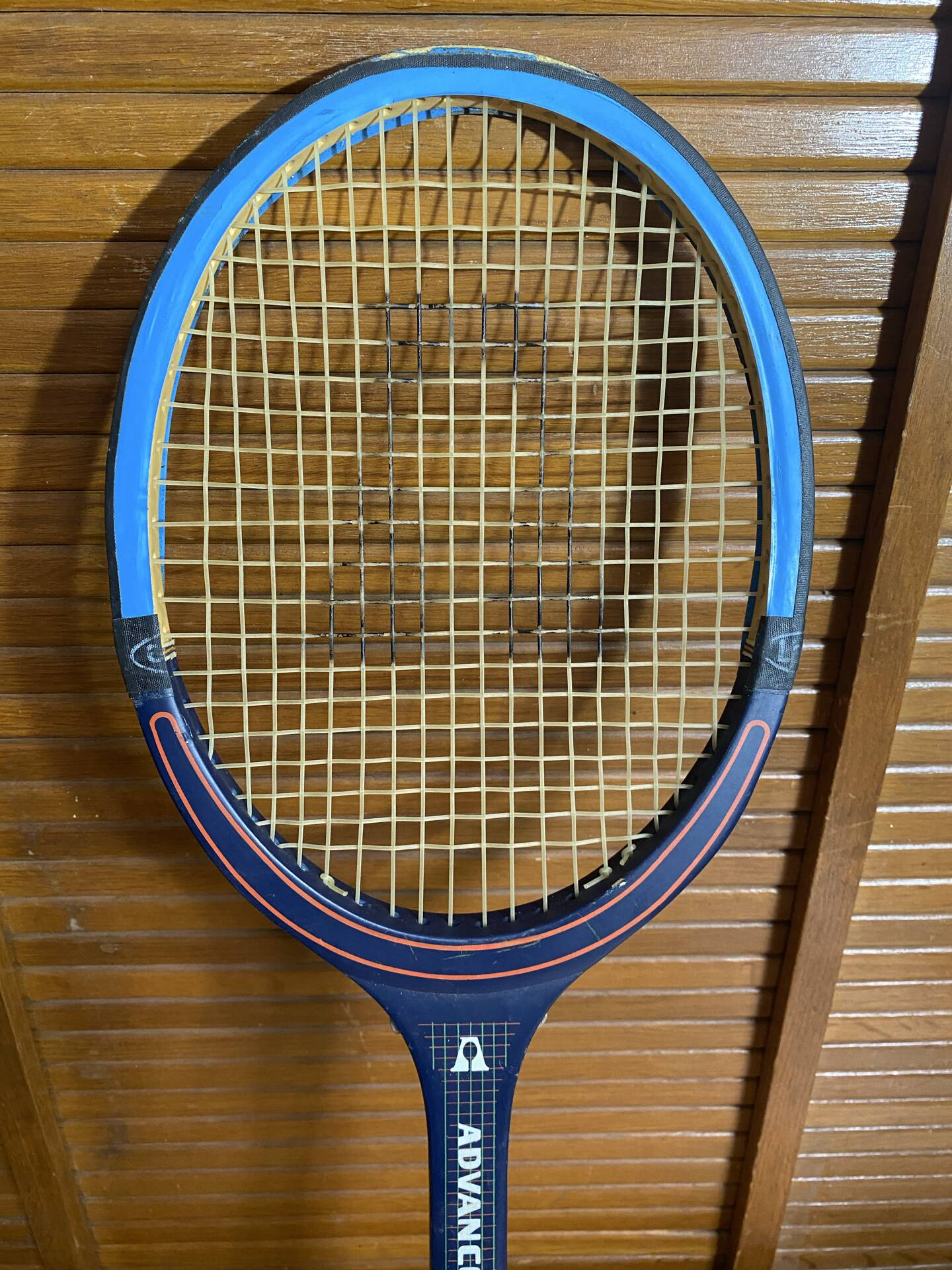 Vintage tennis racket courrier advance court ace 2 wood cover