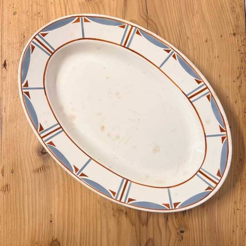 Longwy oval platter, model 729