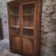 Vitrine française vintage en hêtre, bibliothèque à porte vitrée, meuble Art déco, vers 1930–1950