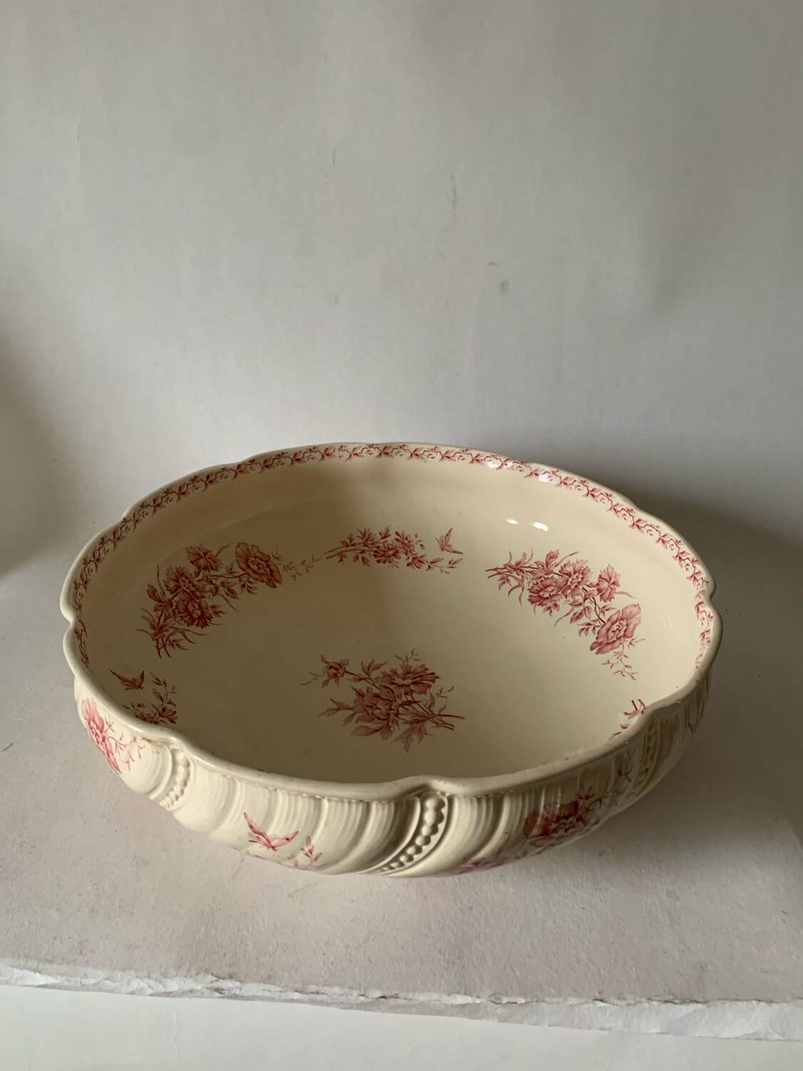 Large Sarreguemine washbasin bowl
