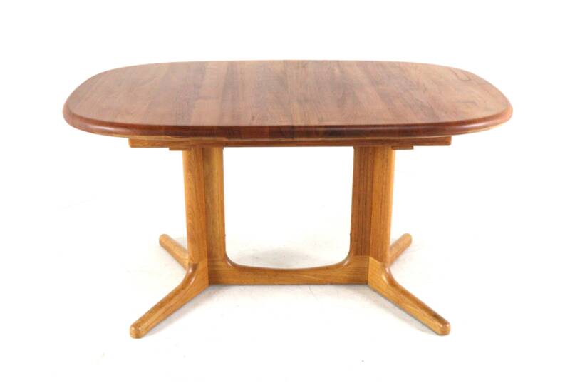 Glostrup oval 2x extendable dining table - massive teak - danish design