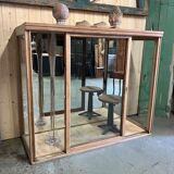 Former pastry shop window