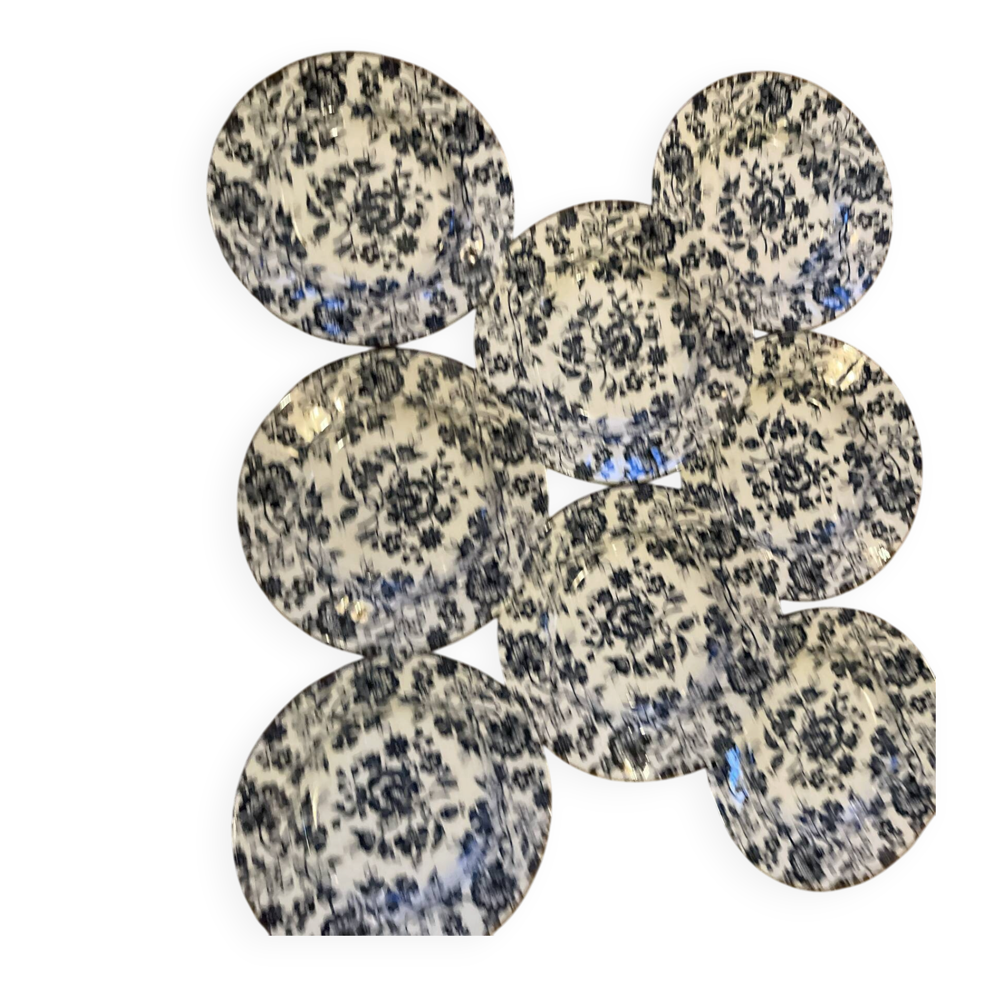 Deep plates in earthenware with blue flowers
