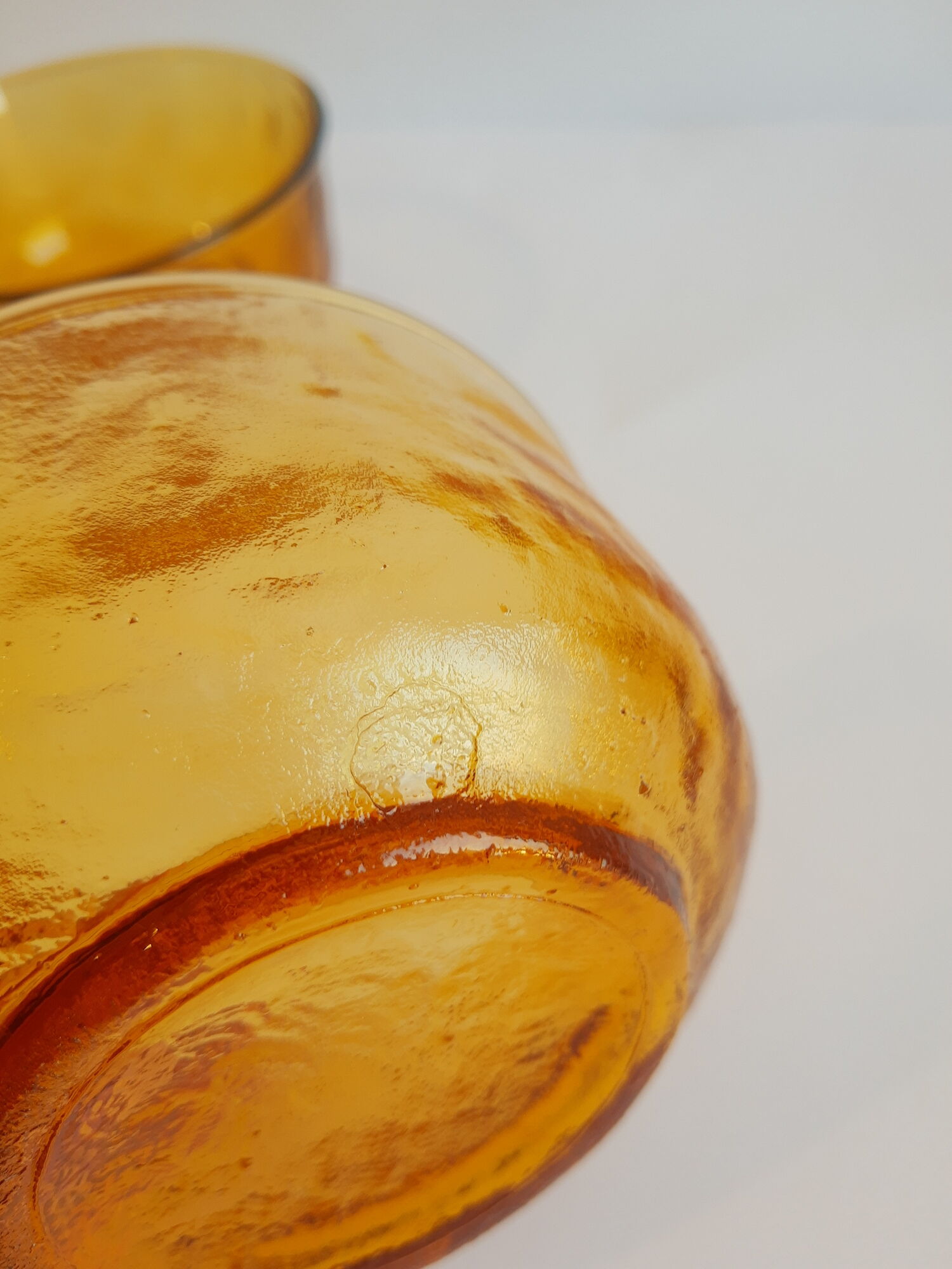 Lot salad bowl codec and 7 cups frosted amber glass sierra 70s