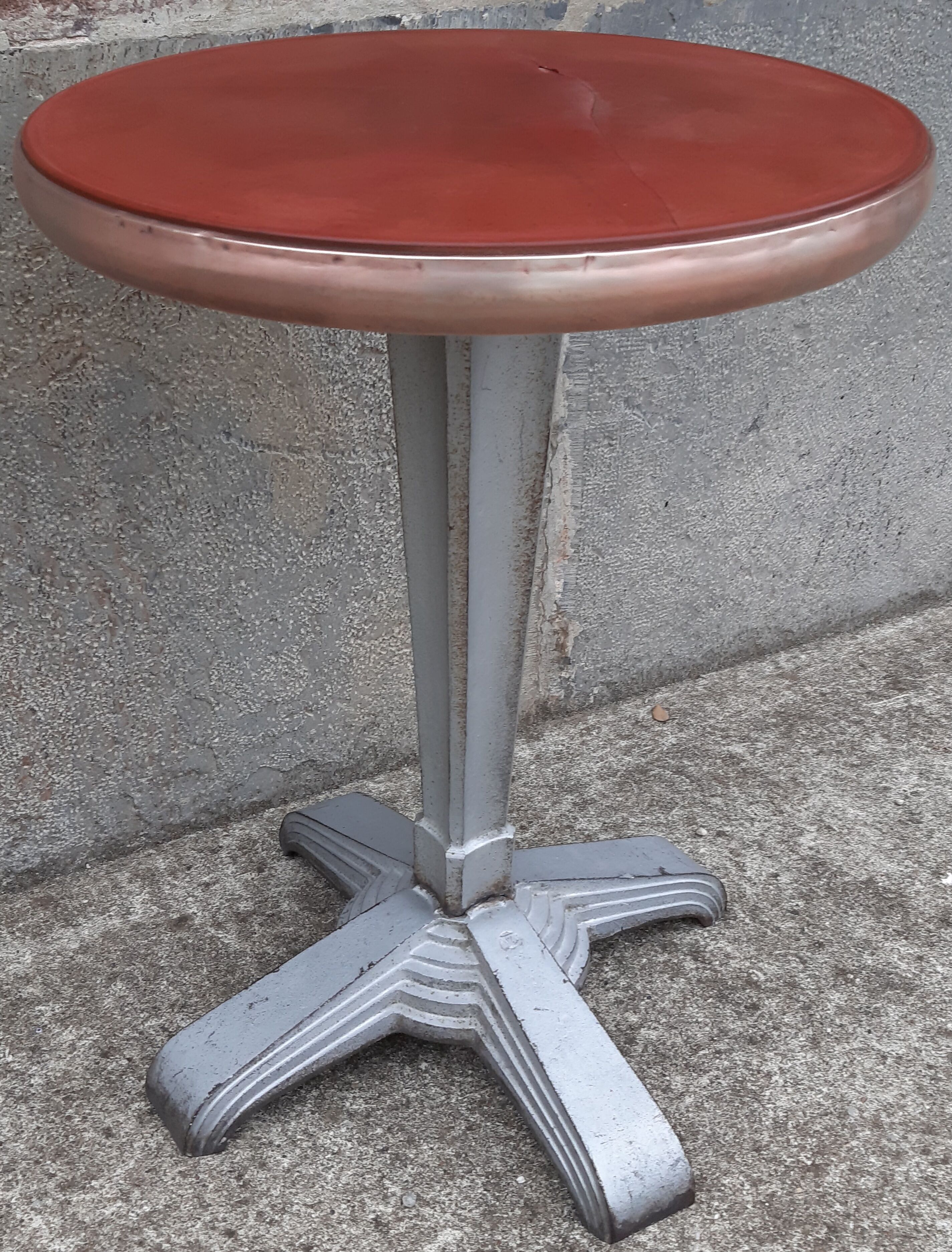 Fischel bistro pedestal table