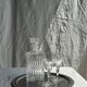 Avon Blason metal tray 1886 - 1976