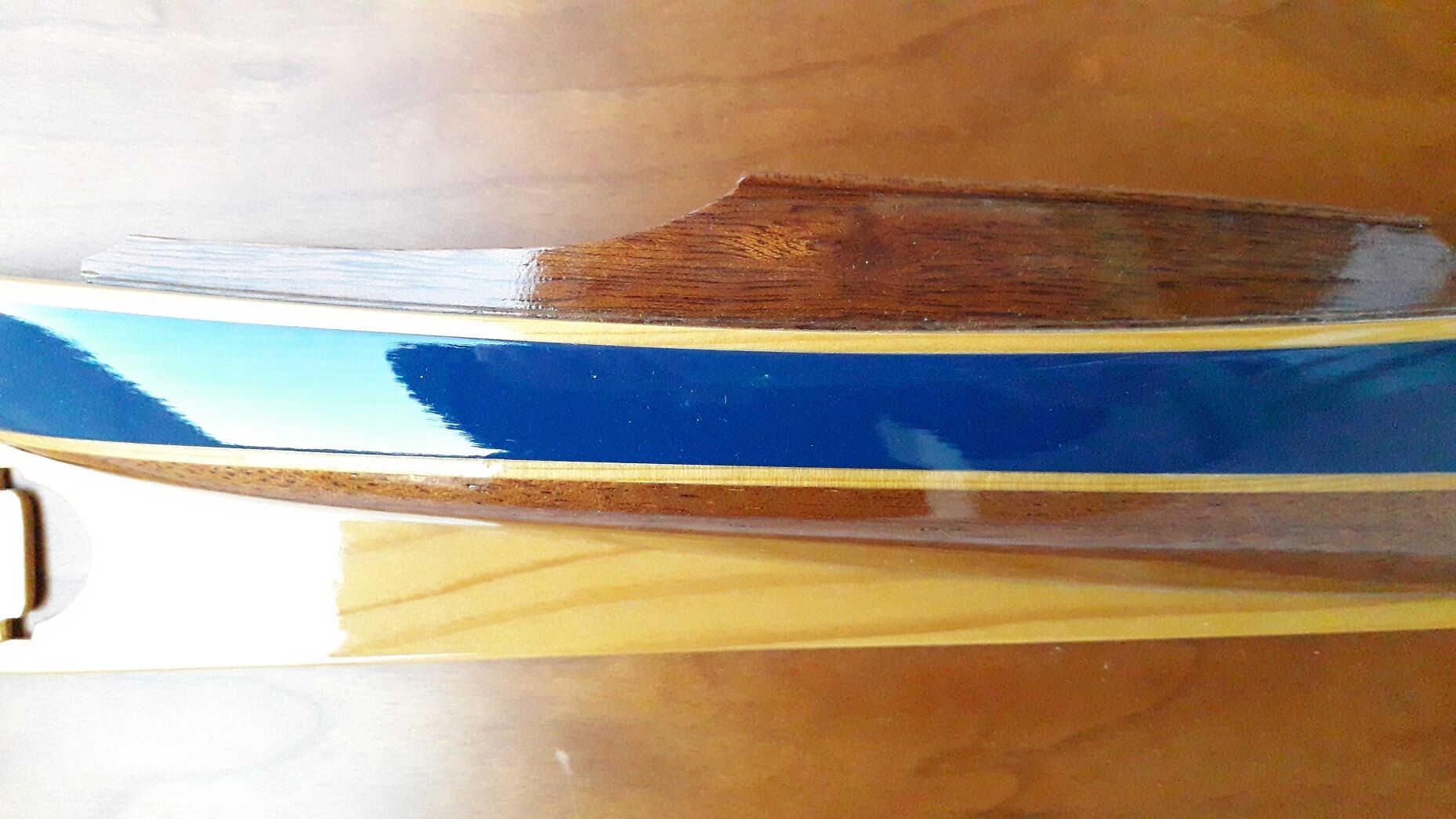 Maquette bateau demi-coque