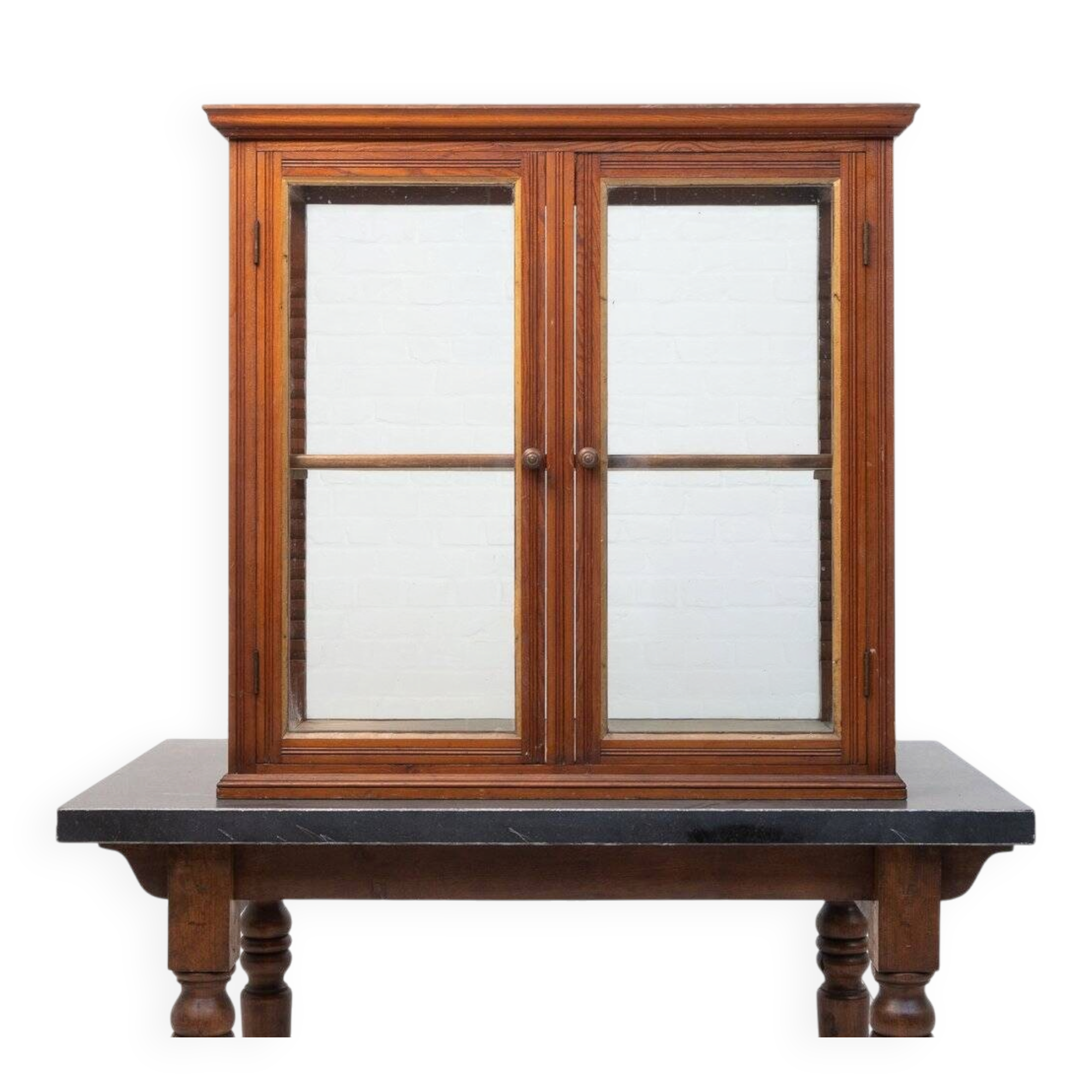 Vitrine de magasin d'antiquités, 1920