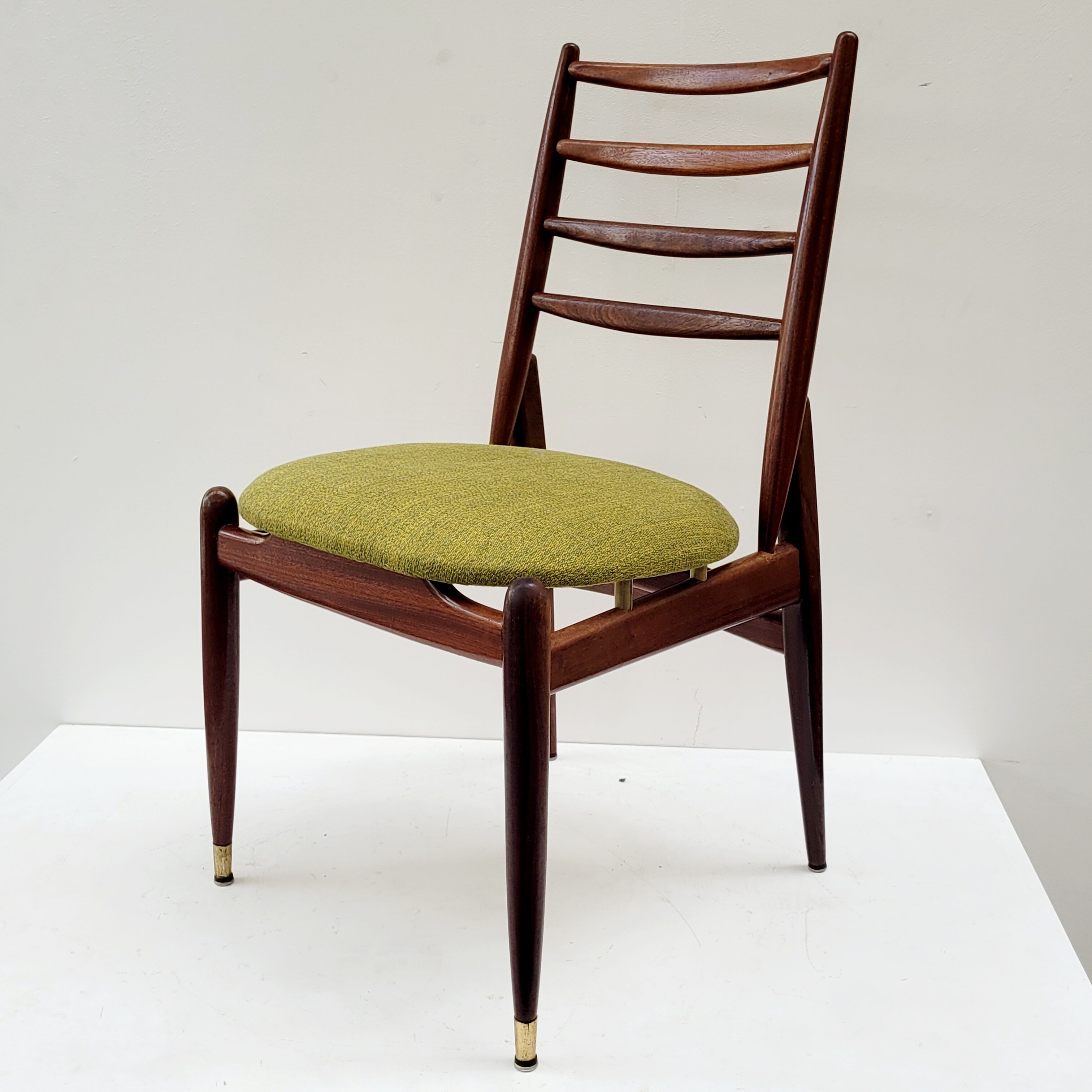 Scandinavian chair
