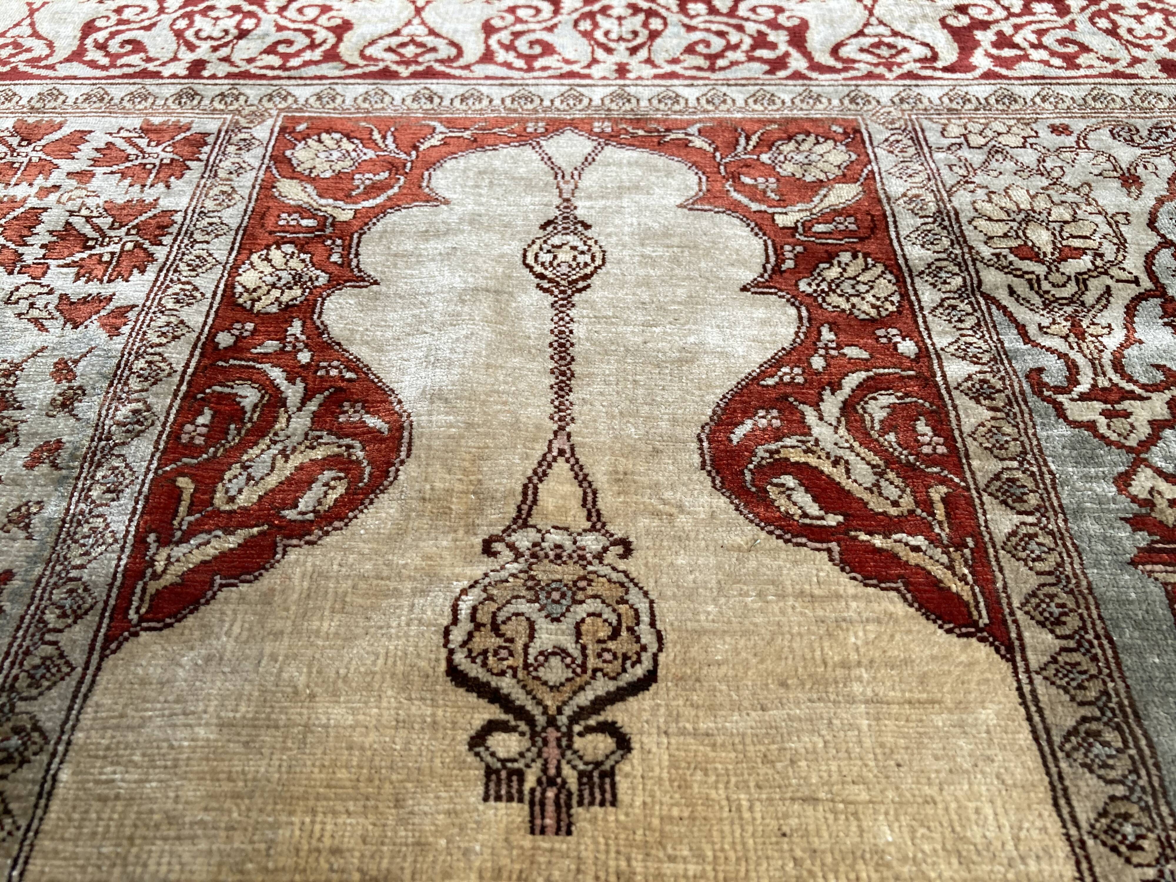 Tapis Istanbul en Soie Signé