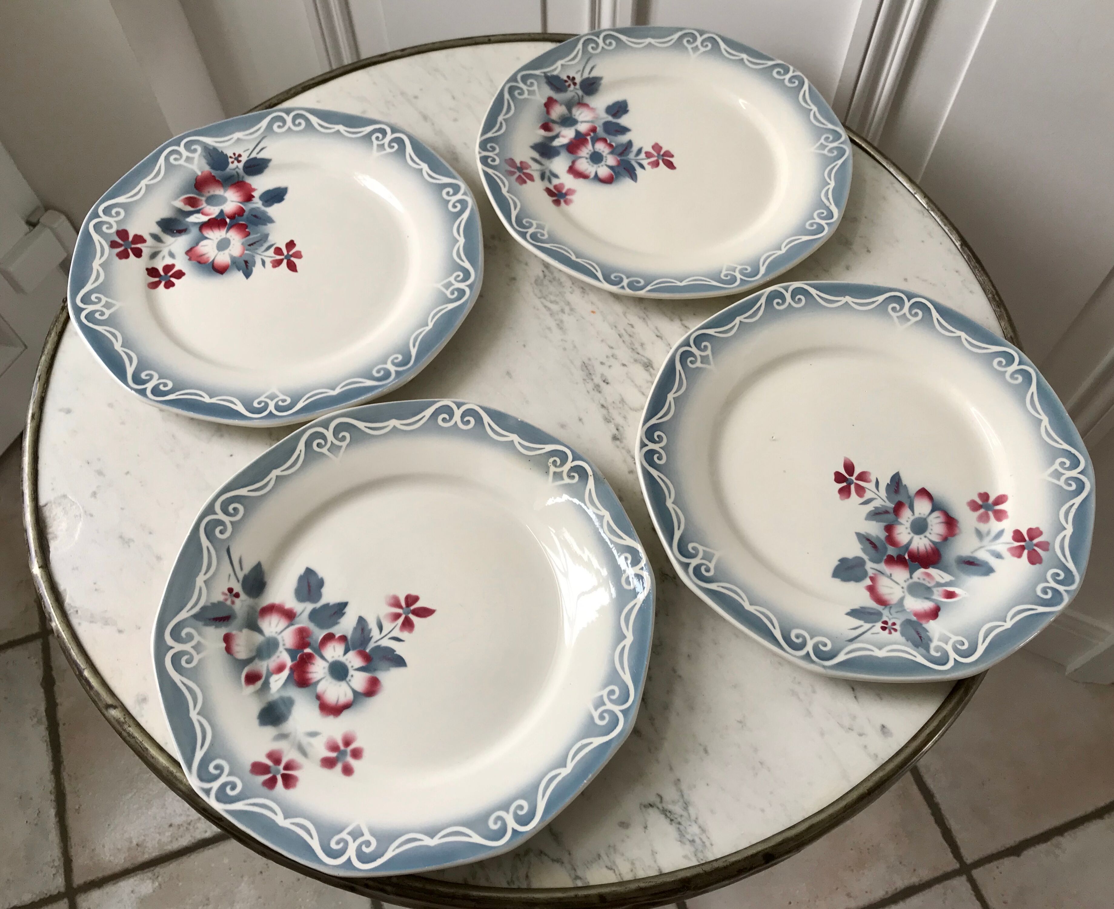 Set of 4 flat plates Digoin Sarreguemines model "Orthez" years 20-30