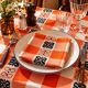 Tablecloth and 14 napkins – orange – 60s-70s – bistro pop style