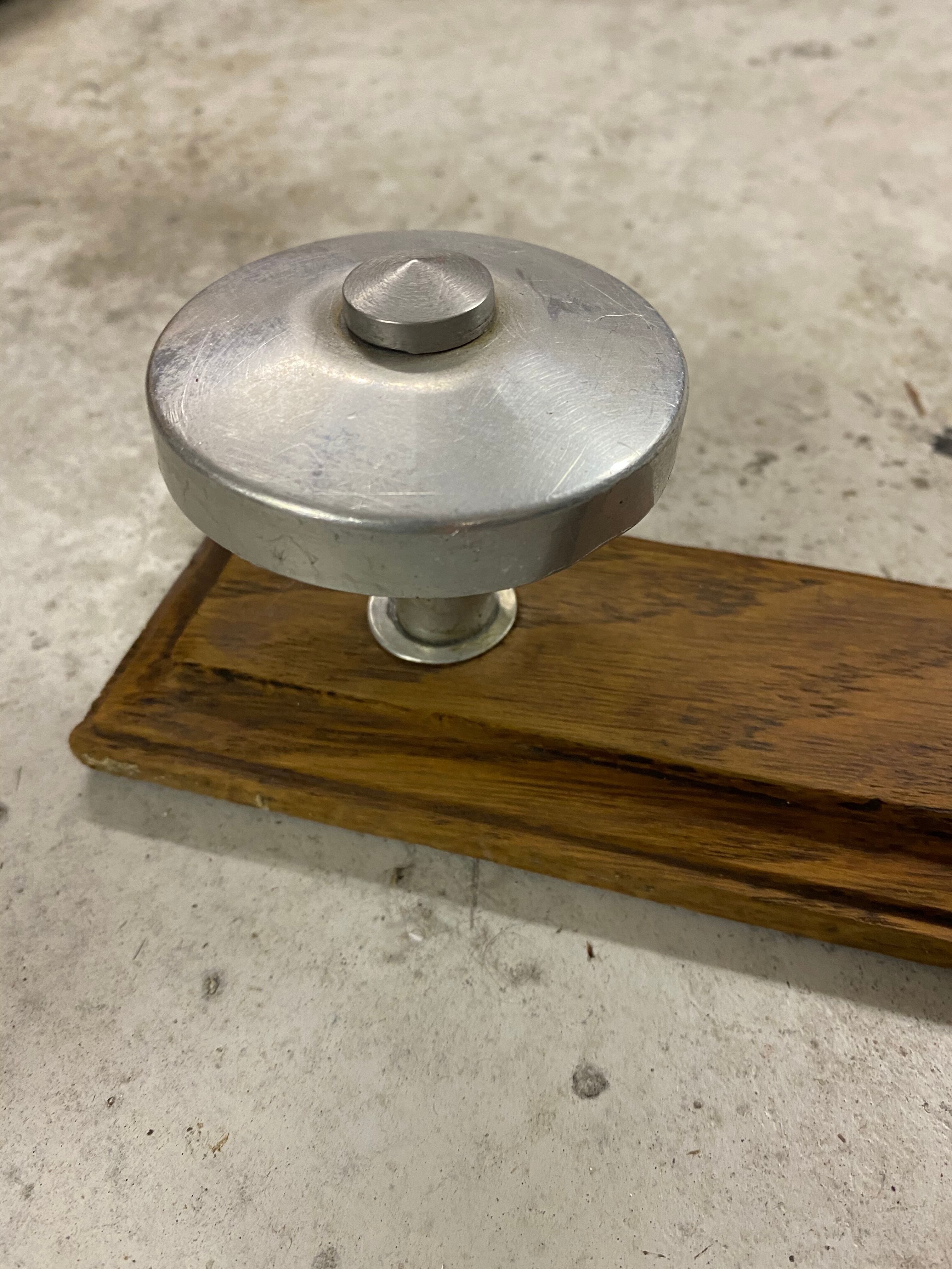 Wall-mounted coat rack