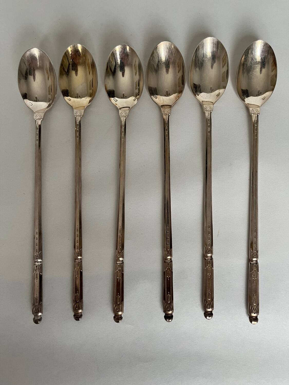 6 ice cream scoops