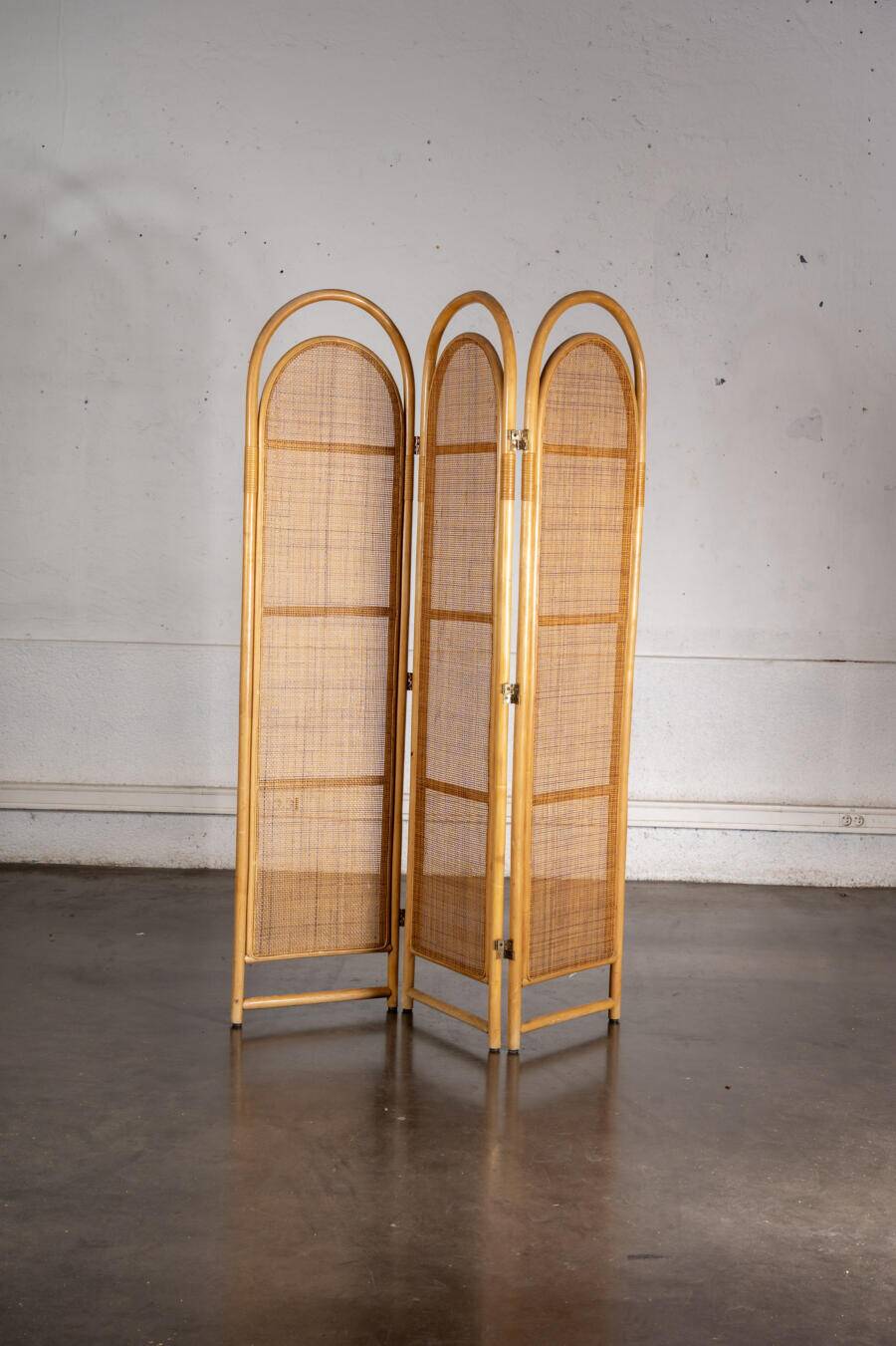 Italian cane and bamboo screen from the 1960s