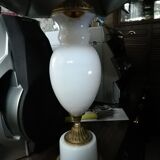Vintage lamp with white opaline foot
