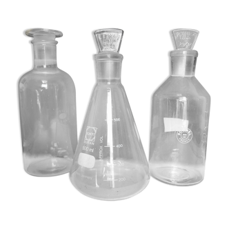 Set of three vials