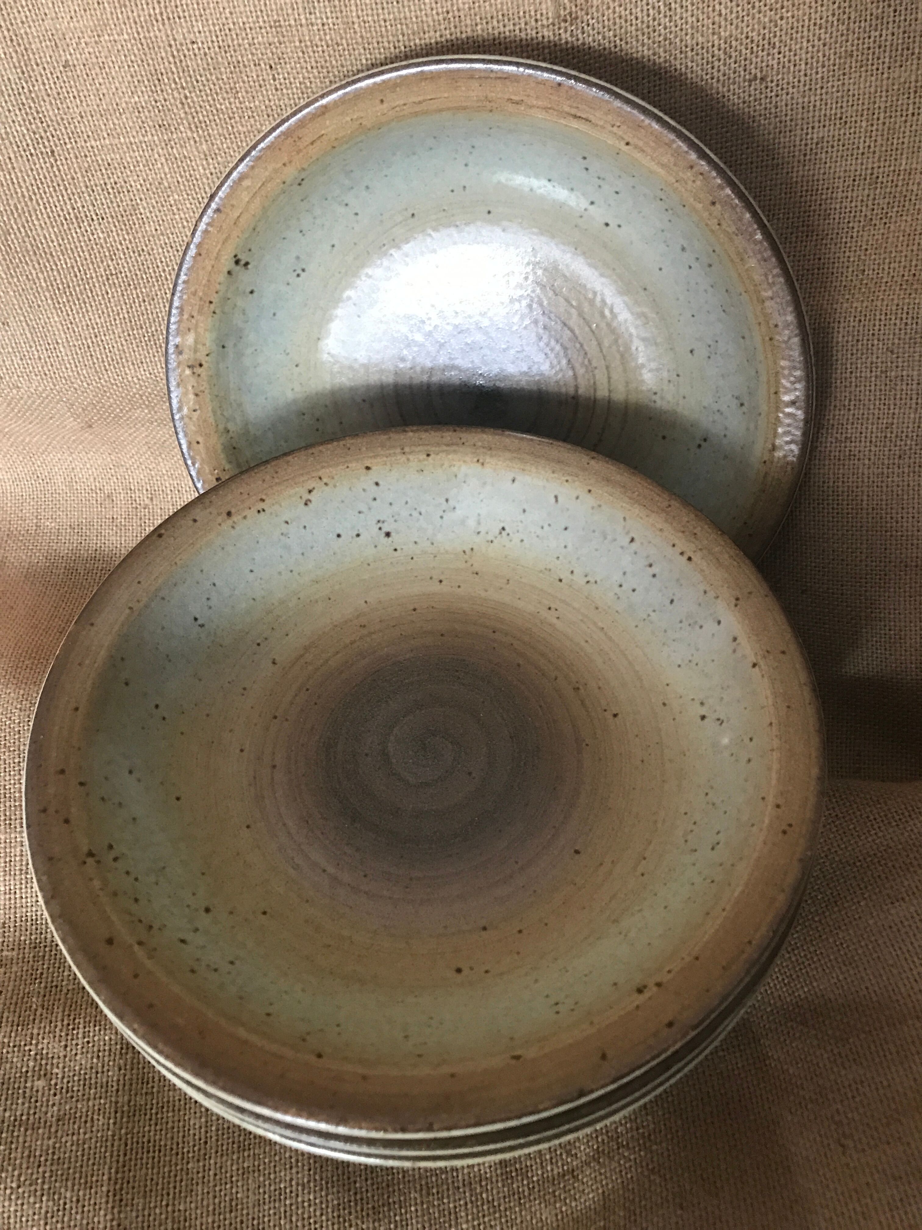 10 hollow plates in Chantilly sandstone