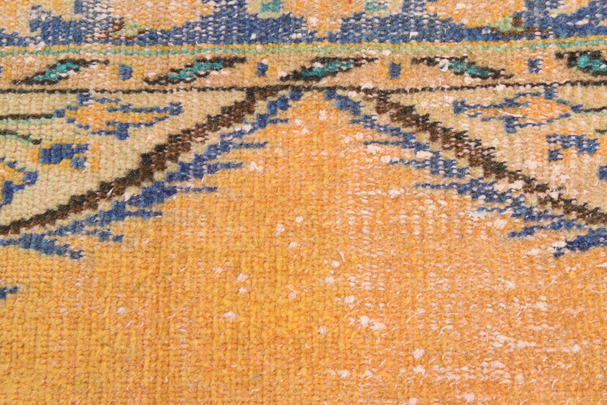 2x8 Short Classic Runner Rug, 56x234Cm