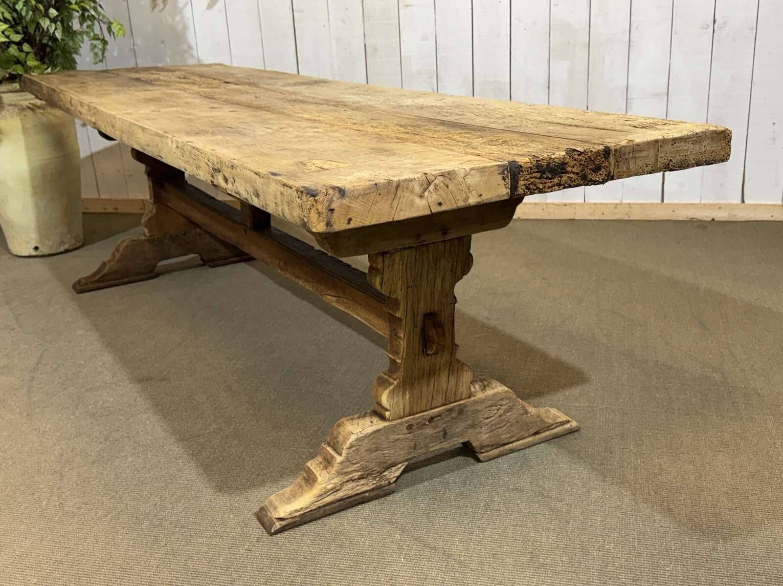 Table monastère en chêne brut XIXème