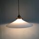 Suspension en opaline blanche et griffe en laiton