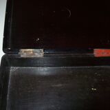 Old box decorated with birds