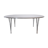 Fritz Hansen B613 super-elliptical dining table