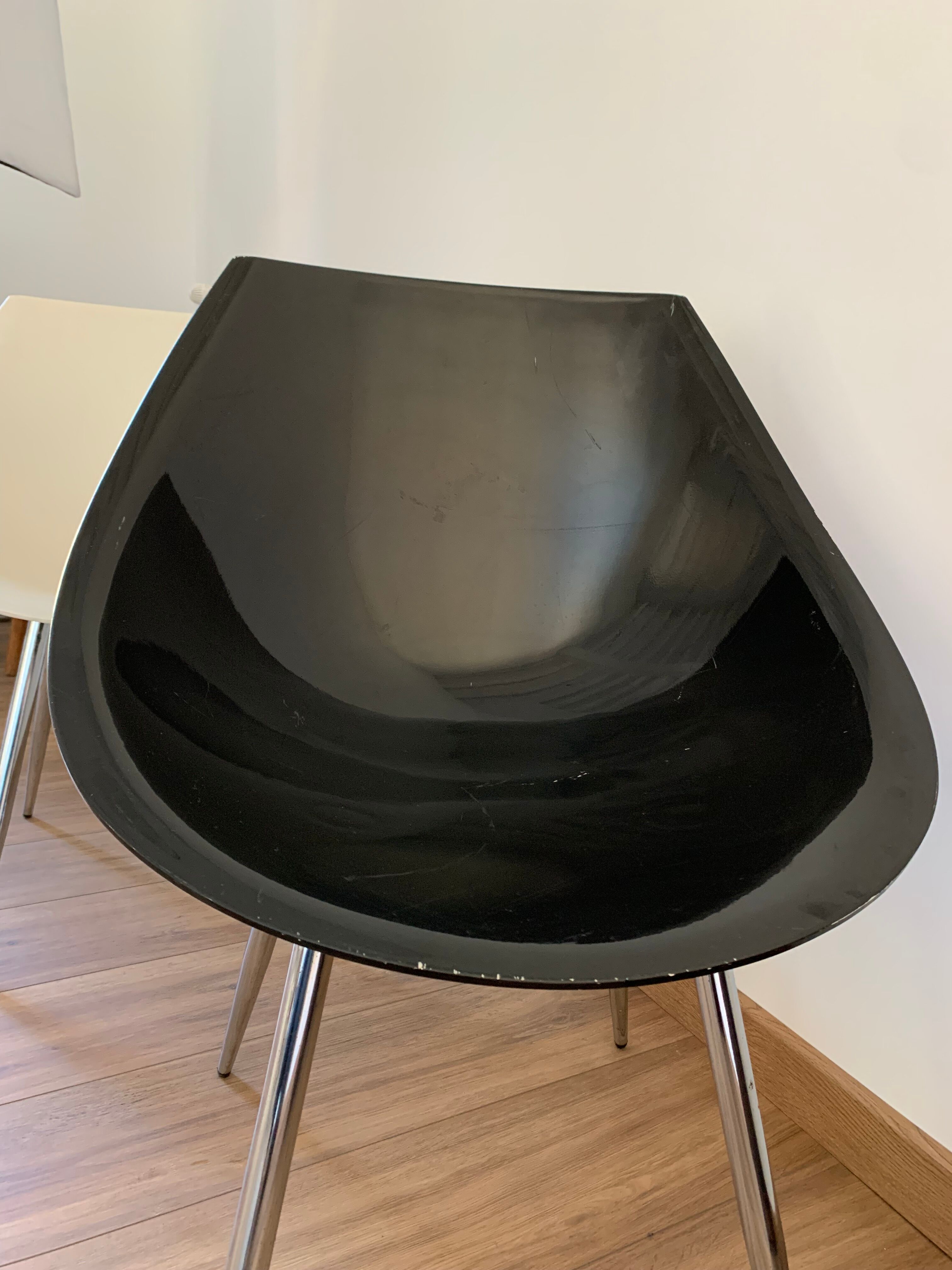 Duo of chairs