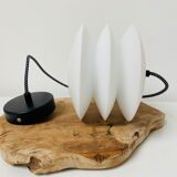 Corrugated opaline suspension