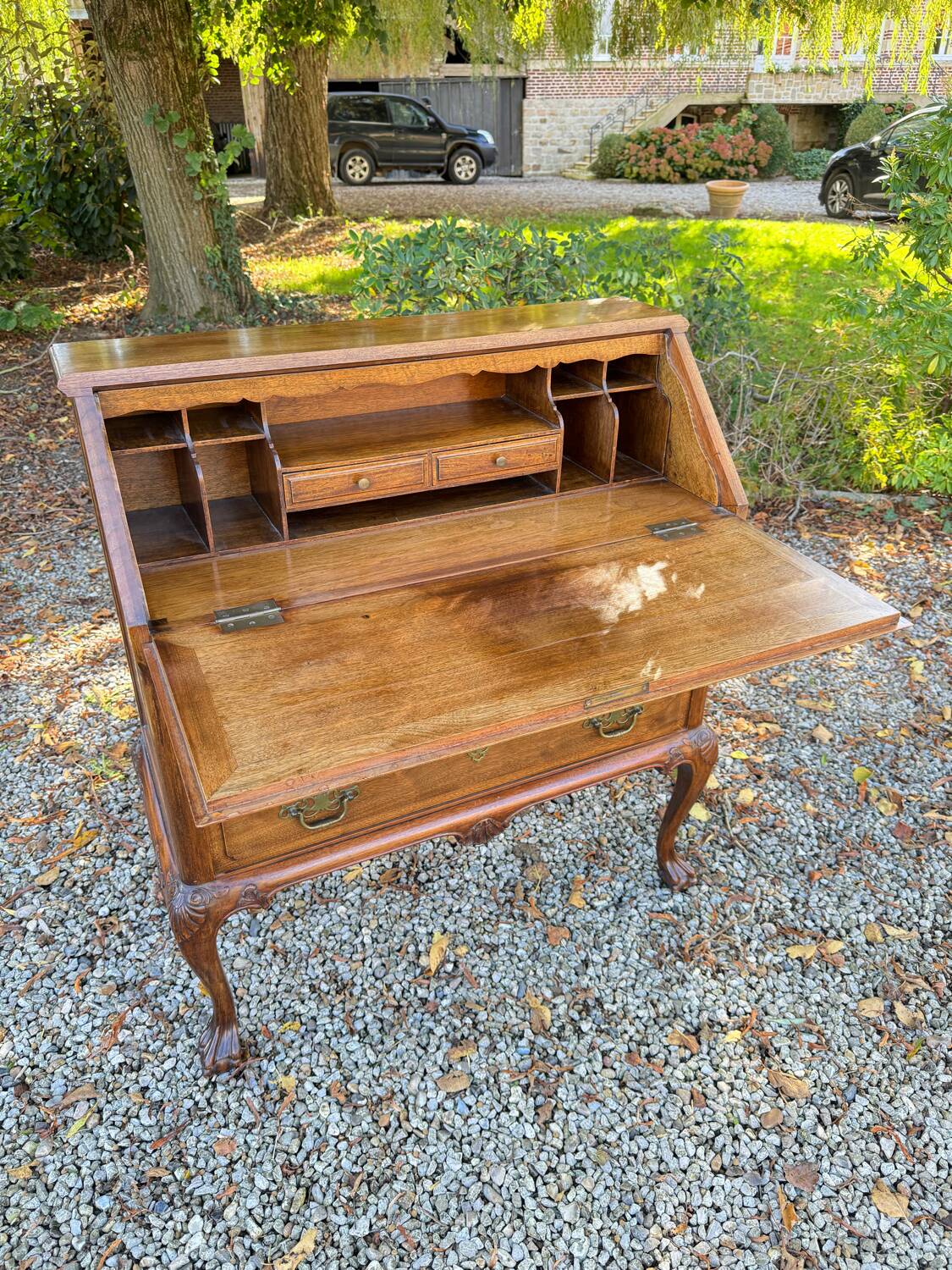 Chippendale Style Mahogany Slant-Leaf Desk/Secretary