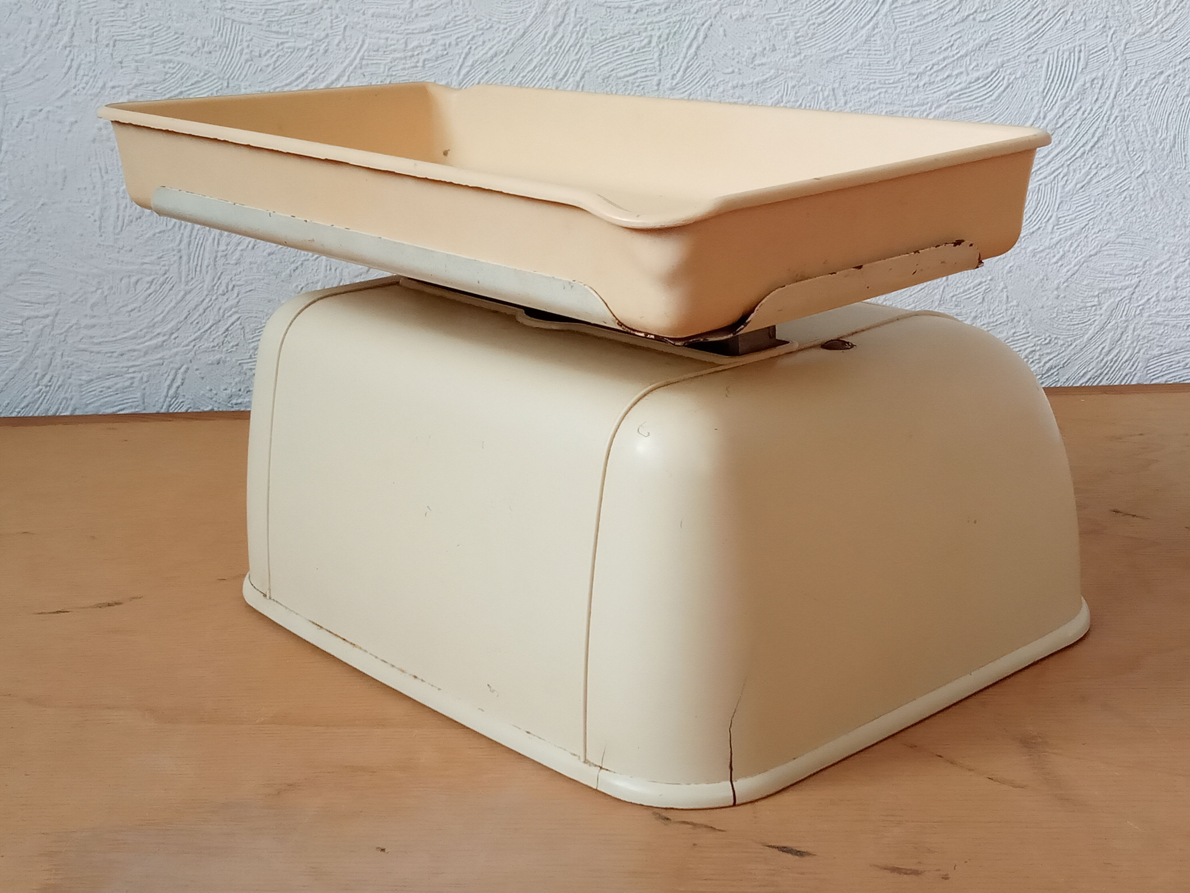 Testut kitchen scale, 50s