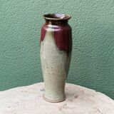 Vase en grés vernissé, signé, sang de boeuf