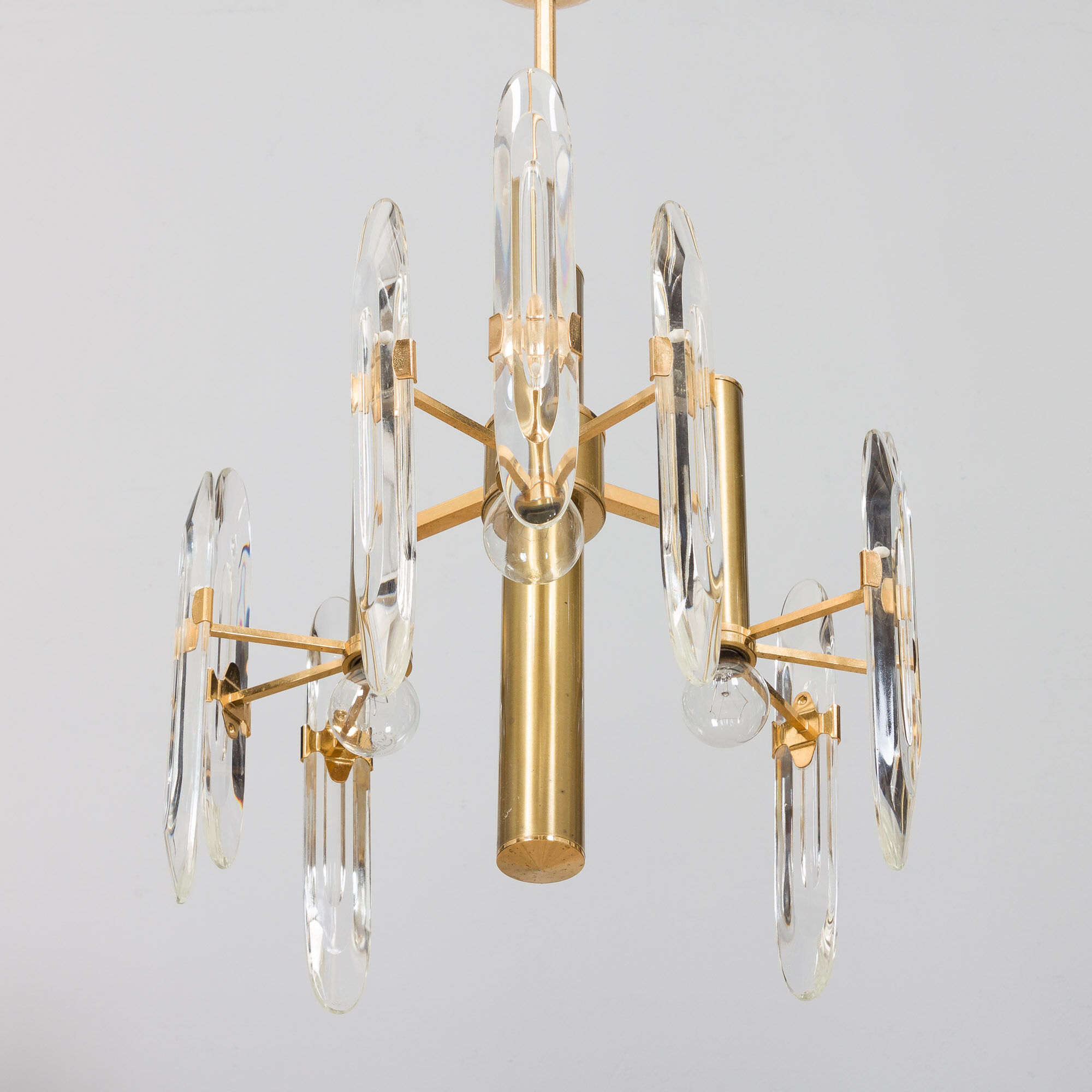 Pair of chandeliers from Sciolari in Milan