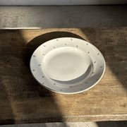 Plat circulaire modèle Nico doré Digoin Sarreguemines D30,5