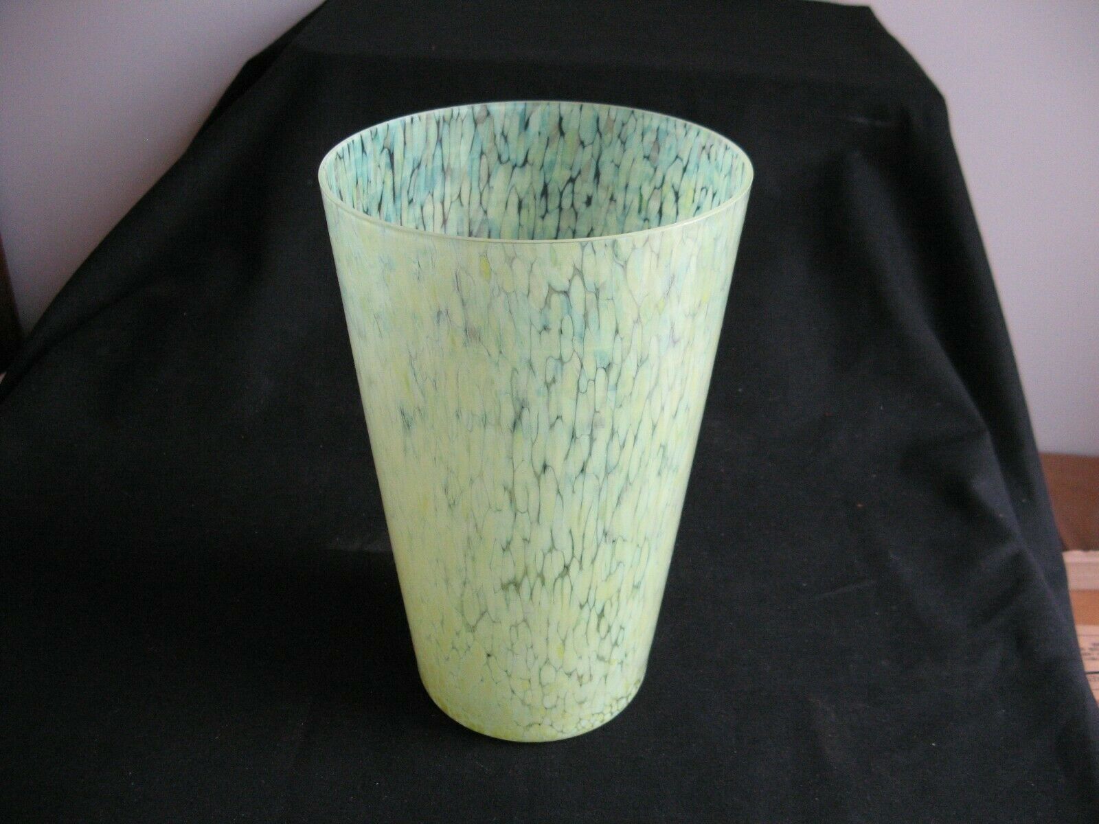 Glass vase or clichy crystal speckled yellow/green