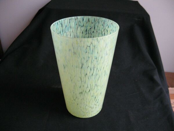 Vase en verre ou cristal de Clichy moucheté jaune/vert