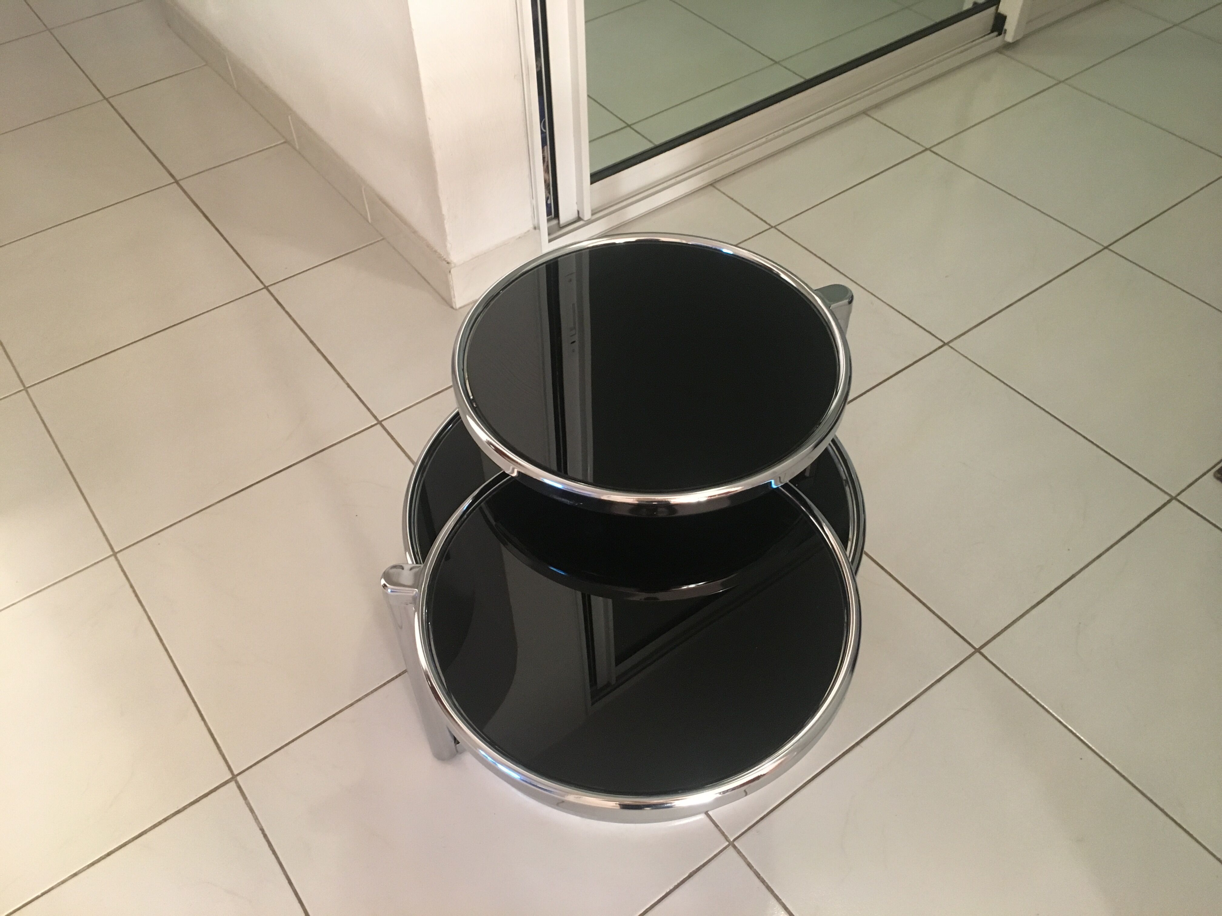 3-low table rotating trays