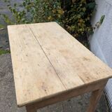 Farm table