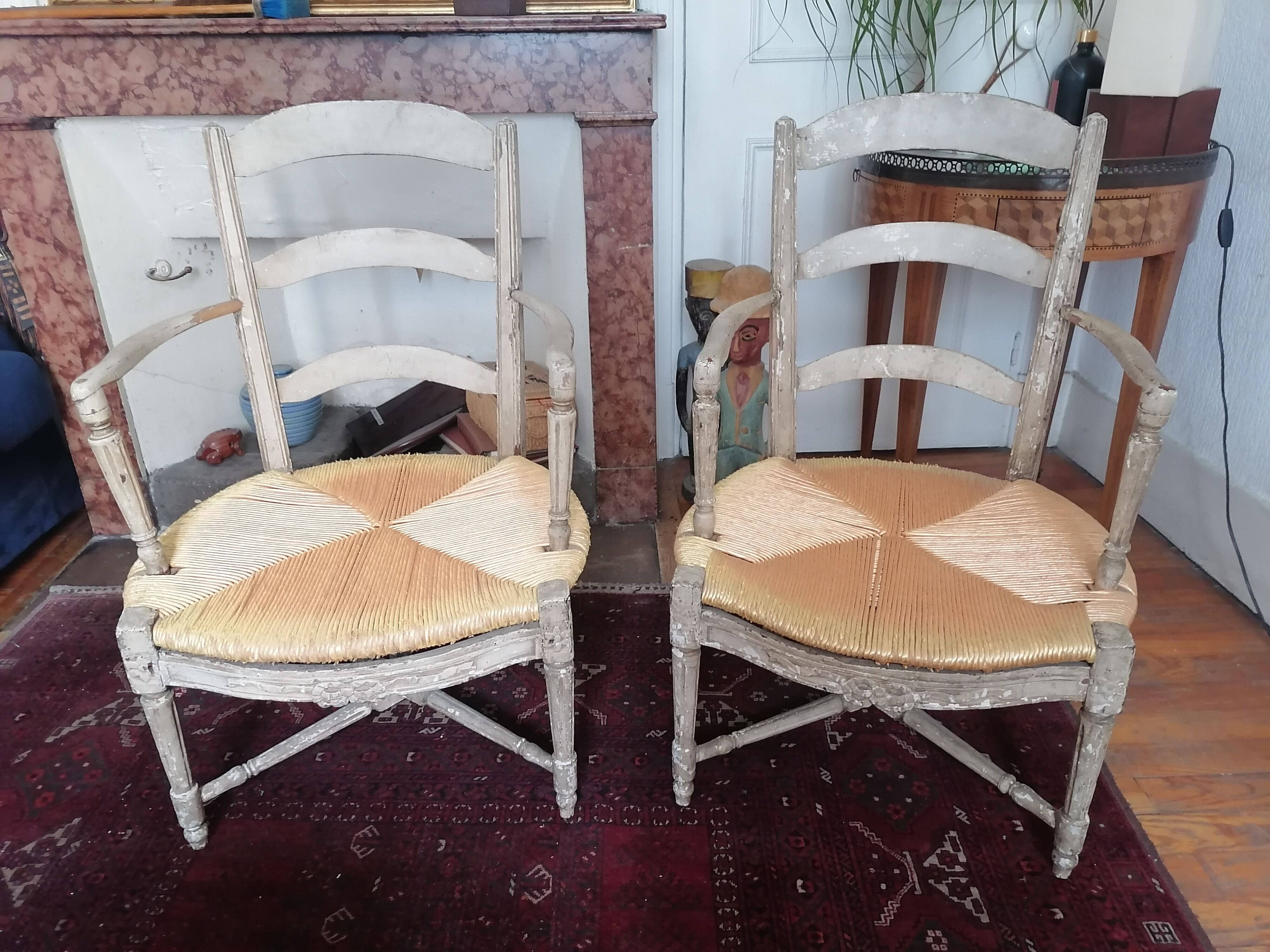 Ancienne paire de fauteuils provençal Louis XVl