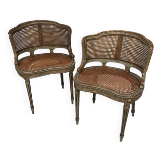 Paire de sièges cannés de forme rognon et de style Louis XVI, vers 1900