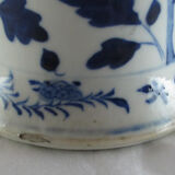 Ancient Chinese white blue potiche