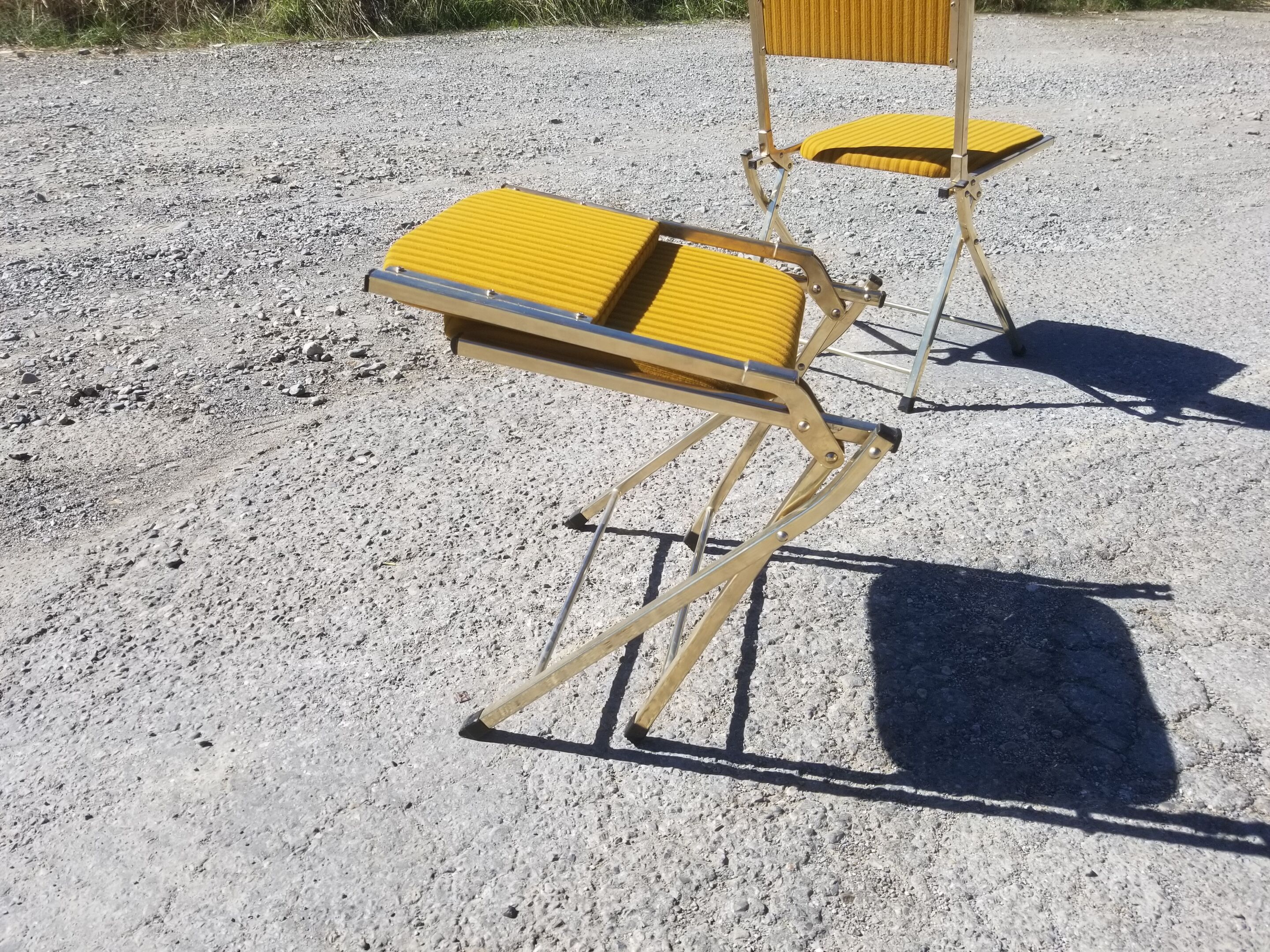 Pair of vintage eyrel folding chairs - 70s