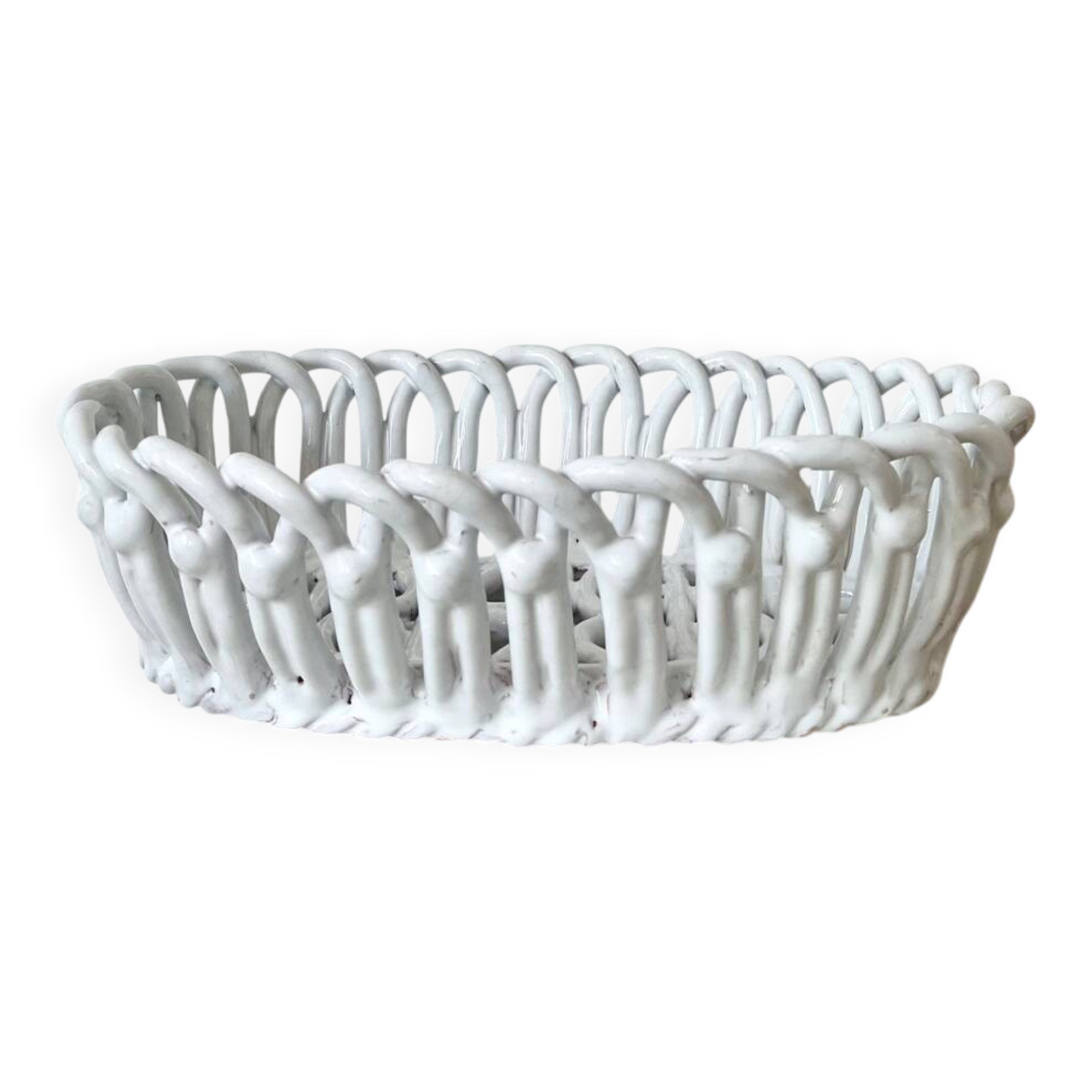 Woven white ceramic plate
