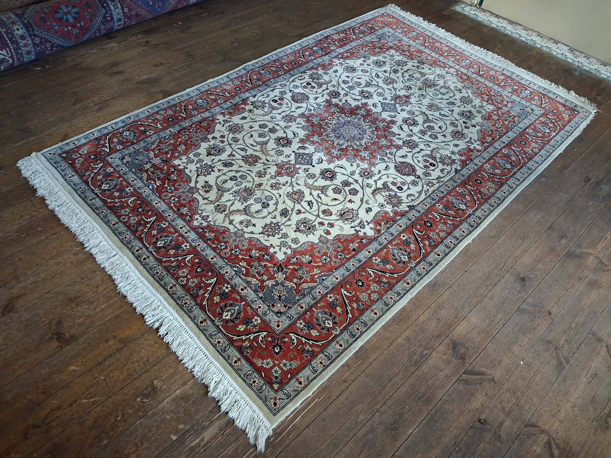Tapis Indo Tabriz fait main 246x158cm